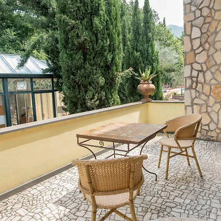 Solofra Palace Hotel & Resort-3